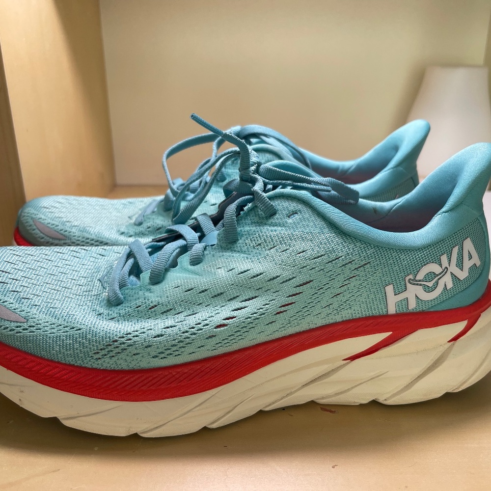 Hoka Clifton 8
